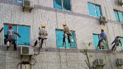 怎樣快速清除水性外墻涂料?教你這招，省時省力成本低