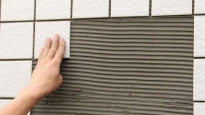 為什么貼瓷磚要使用瓷磚背膠？